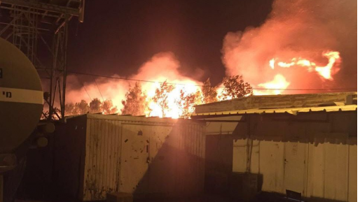 צילום: 0404 צפו: השריפה הגדולה בתוך מוצב נווה יאיר