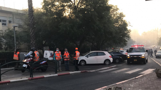 צילום: חדשות 0404 השריפה בחיפה: בניין נוסף עולה באש, בית אבות מפונה