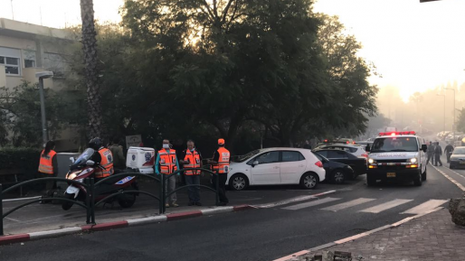 השריפה בחיפה: בניין נוסף עולה באש, בית אבות מפונה