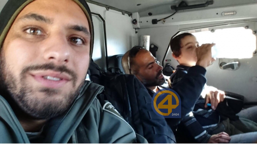 צילום: 0404 צפו: לוחמי מג"ב נותנים מים לילד הנעדר שאיתרו