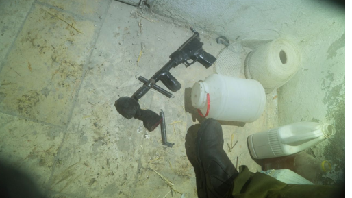 צילום: דובר צה״ל כלי נשק נתפסו בבית פג׳אר ו-ואדי סימן, בשכם ובחברון נתפסו כספי טרור