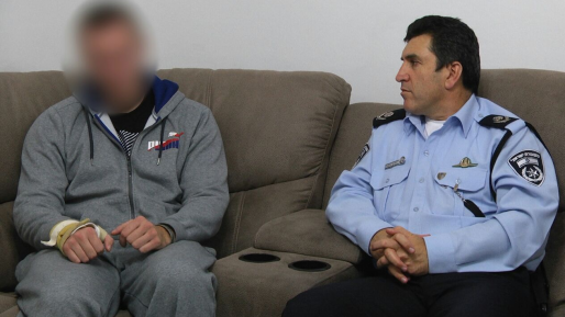 צילום: דוברות המשטרה צפו בפגישה המרגשת: לוחם יס"מ מספר על הפיגוע הרצחני