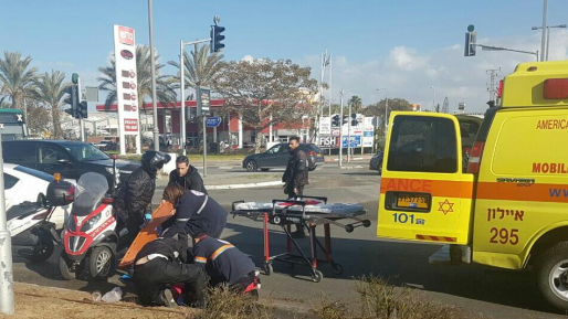 צילום: מד״א הולך רגל בן 65 נפצע באורח קשה מפגיעת רכב