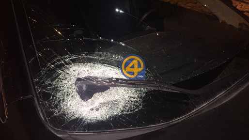 צילום: 0404 הטרור בארצנו: נזק נגרם בפיגוע אבנים בכביש גוש עציון-חברון