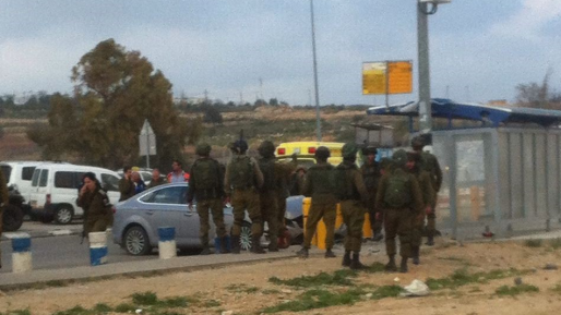 צילום: שימי לוי נפגעת חרדה בפיגוע דריסה בצומת הגוש – לוחמי גבעתי נטרלו את המחבלת