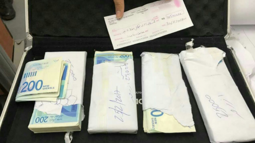 צילום: דוברות המשטרה מעבדה לזיוף אישורי שהייה ותעודות זהות נחשפה בכפר יטא