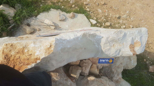 צילום: חדשות 0404 צפו בפשע השנאה: ערבים שברו את האנדרטה לזכר דני גונן שנרצח בפיגוע