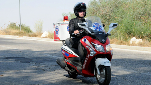צילום: איחוד הצלה רוכב אופנוע נפצע בינוני בתאונה בתל אביב