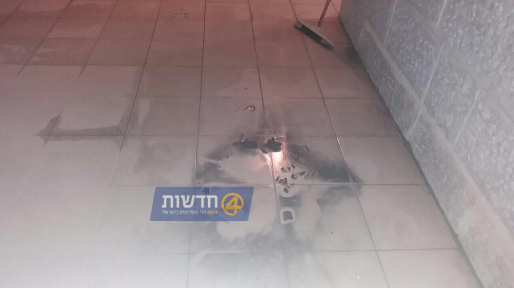 צילום: 0404 אין ביטחון בירושלים: מחבלים תקפו בית בבקבוקי תבערה. תושבת: ״מנסים לרצוח אותנו״