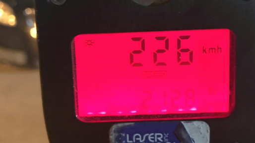 צילום: דוברות המשטרה נתפס נוהג במהירות של 226 קמ"ש וטען: "לא שמתי לב"
