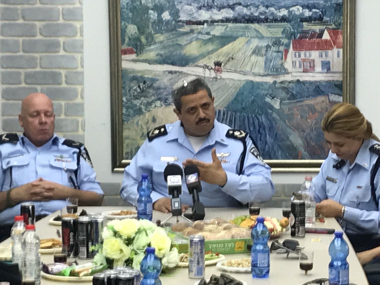 צילום: ליאור מור המפכ"ל: "תופסים כמויות אדירות של אמל"ח במגזר הערבי"