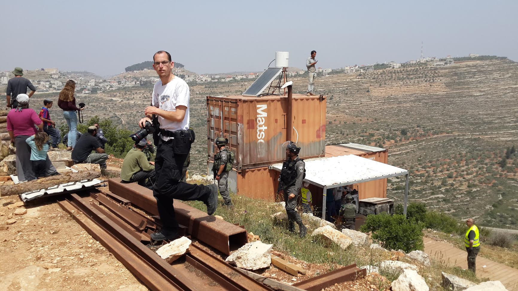 צילום: 0404 כוחות המנהל הרסו בתי יהודים בגזרת בנימין