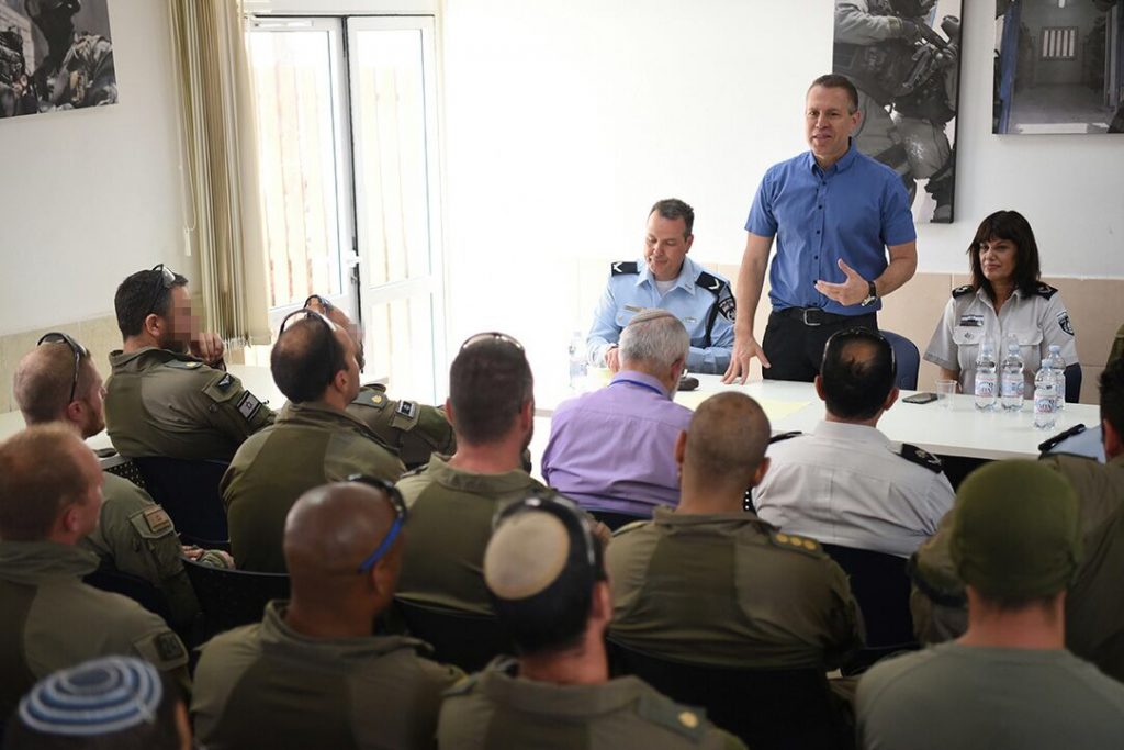דוברות שב"ס