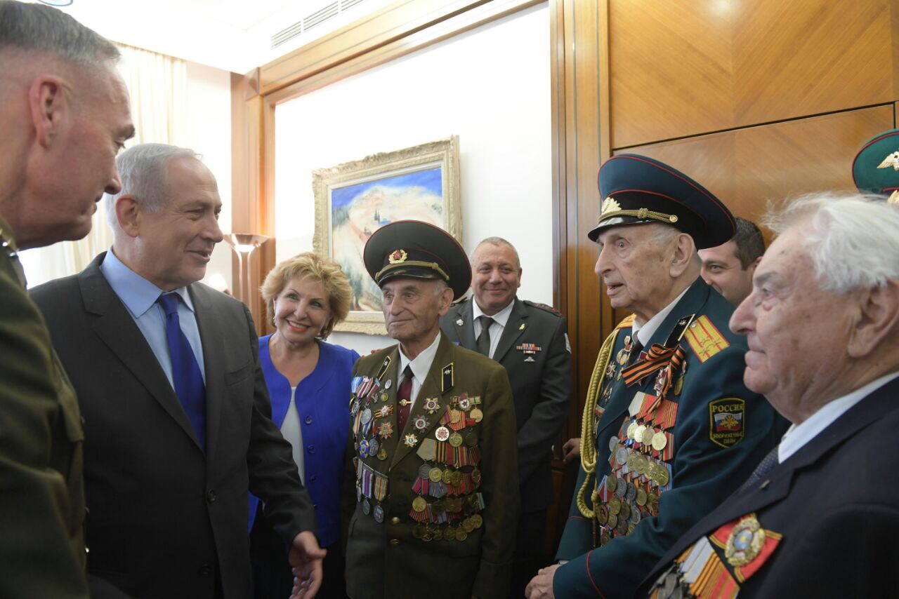 צילום: עמוס בן גרשום, לע נתניהו נפגש עם ותיקי מלחמת העולם השנייה שהשתתפו במלחמה
