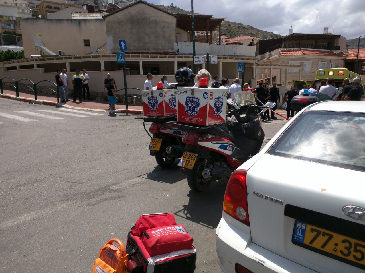 צילום: איחוד הצלה שני שוטרים נדקרו ואזרח נורה ונהרג בטירת כרמל