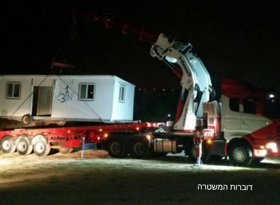 צילום: דוברות המשטרה נסגרה מסעדה של ערבי מראס אל עין שפעלה בשטח גן לאומי ללא היתר – במקום אותר אקדח