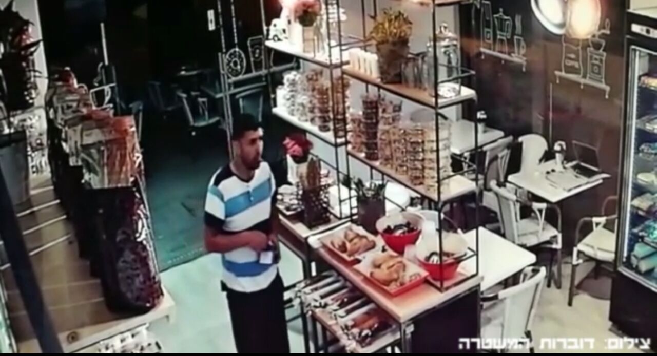 צילום: דוברות המשטרה מזהים את הגנב? משטרת ישראל מבקשת את עזרתכם באיתור תושב השרון