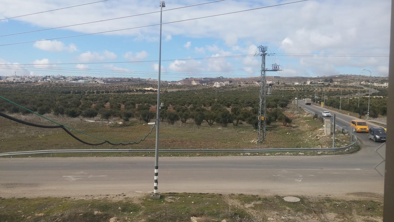 צילום: מוקד 443 אבנים הושלכו לעבר כלי רכב בגוש עציון