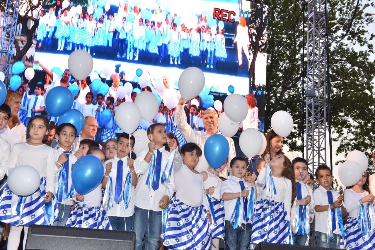 צילום: קריית אתא אלפי ילדים חגגו את עצמאות גני הילדים בקריית אתא