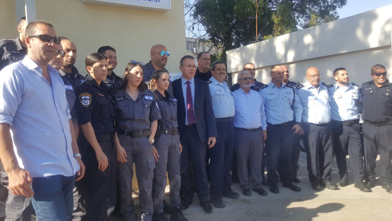 צילום: דוברות השר ארדן ארדן חנך את יחידת השיטור העירוני בקריית שמונה: "מחזקים האכיפה בפריפריה"