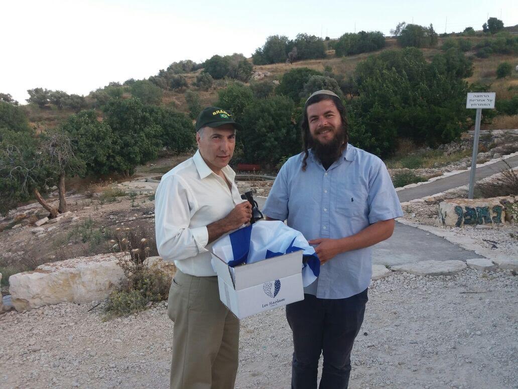צילום: לב העולם ראש רשות המיסים של ברזיל בסיור פרטי בשומרון: "שינה לי את ההסתכלות על ההתיישבות"