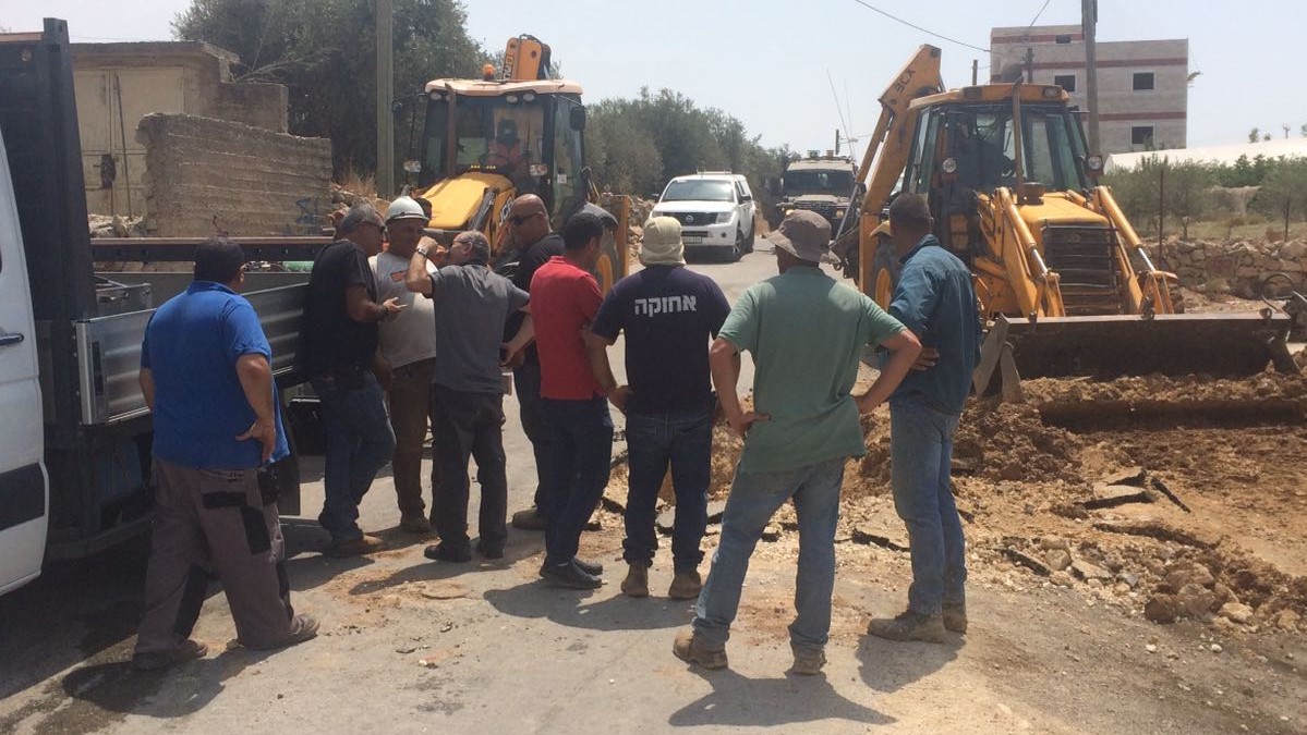 צילום: דוברות המנהל האזרחי המנהל האזרחי ומקורות ניתקו חיבורי מים בלתי חוקיים שביצעו ערבים בשטח B