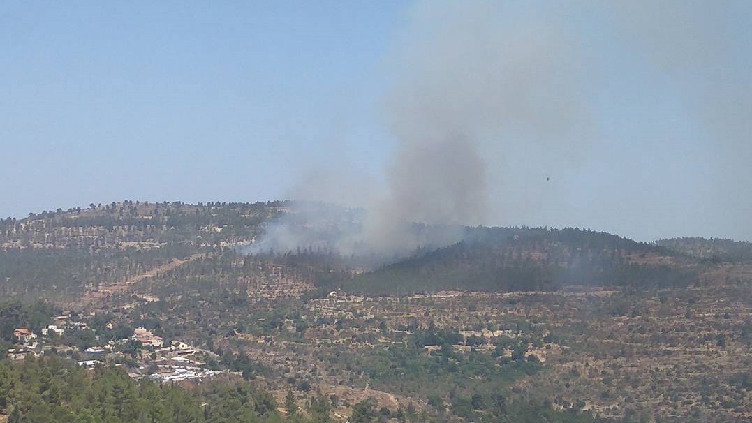 צילום: ברקת דניאל שריפה פרצה בסטף: החל פינוי מטיילים