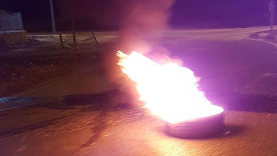 צילום: סהר שירן חשד: מטען חבלה הוסתר בתוך צמיג בוער והתפוצץ סמוך לכלי רכב בשומרון