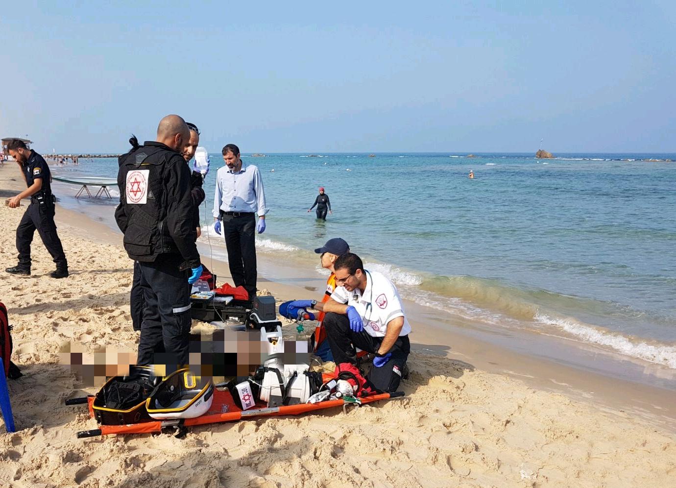 צילום: דוברות מד''א גבר נפצע באורח קשה מאוד לאחר ששהה מעל לשעה במי ים קרים
