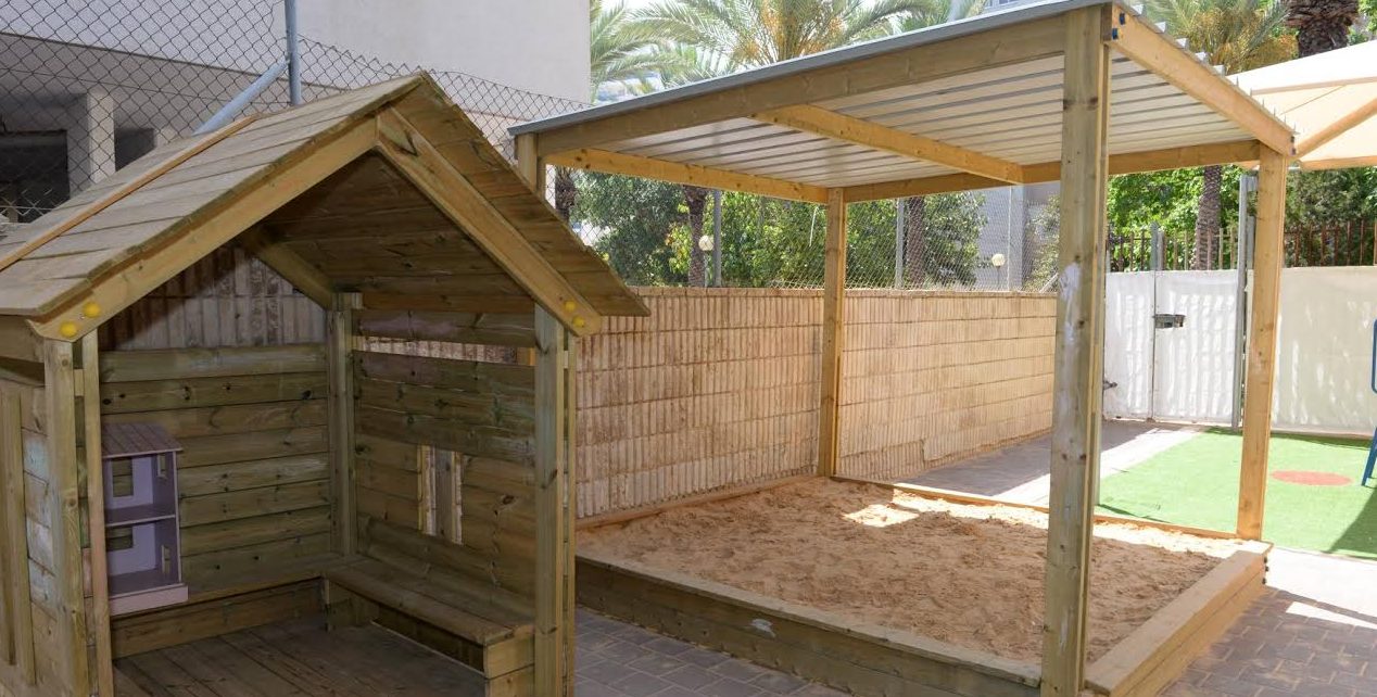 צילום: טל קירשנבאום 5 חשודות נעצרו עד כה בחשד להתעללות בגן בחולון, בהן בעלת הגן