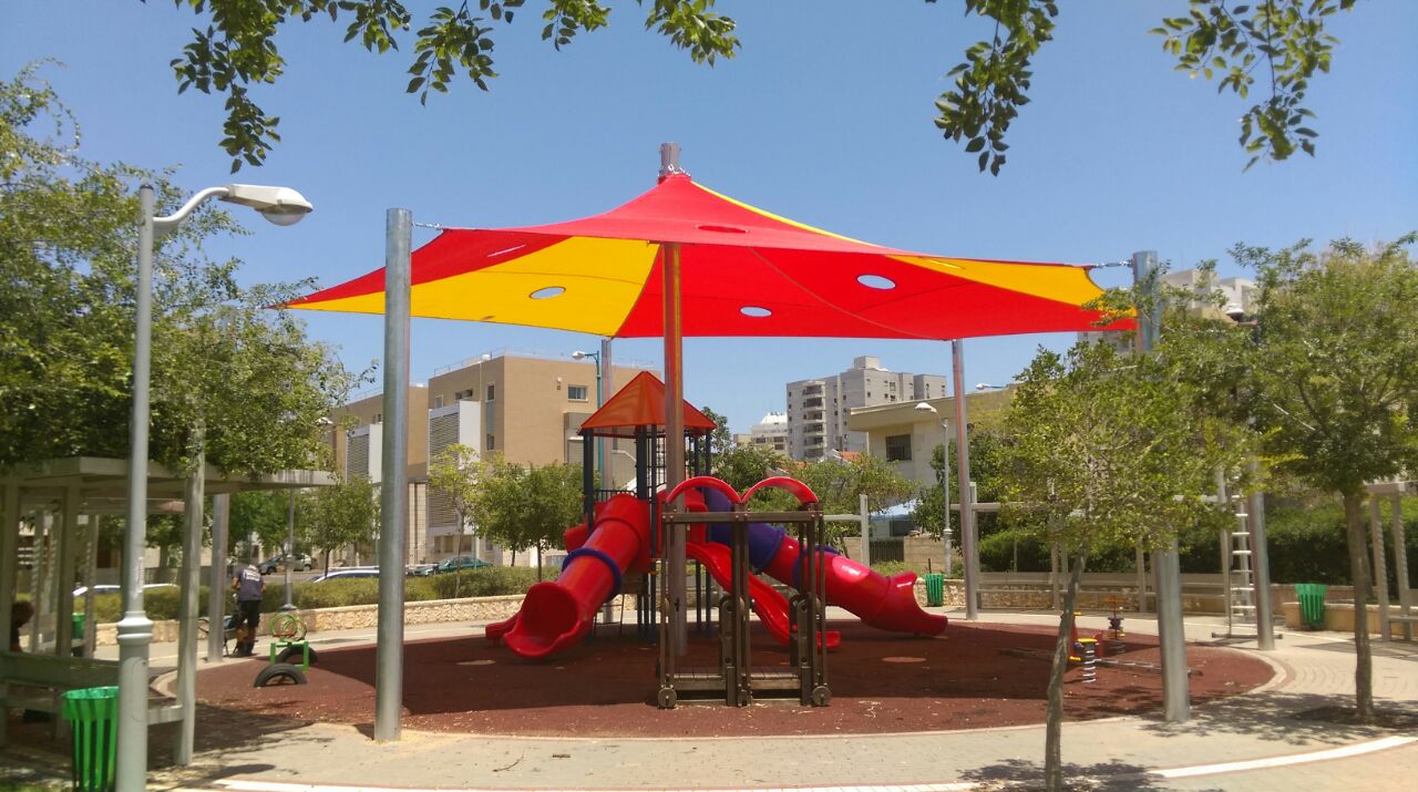 צילום: דוברות עיריית חיפה נעצר בן 50 שתקף מינית בת 11 בגן ציבורי בכפר סבא