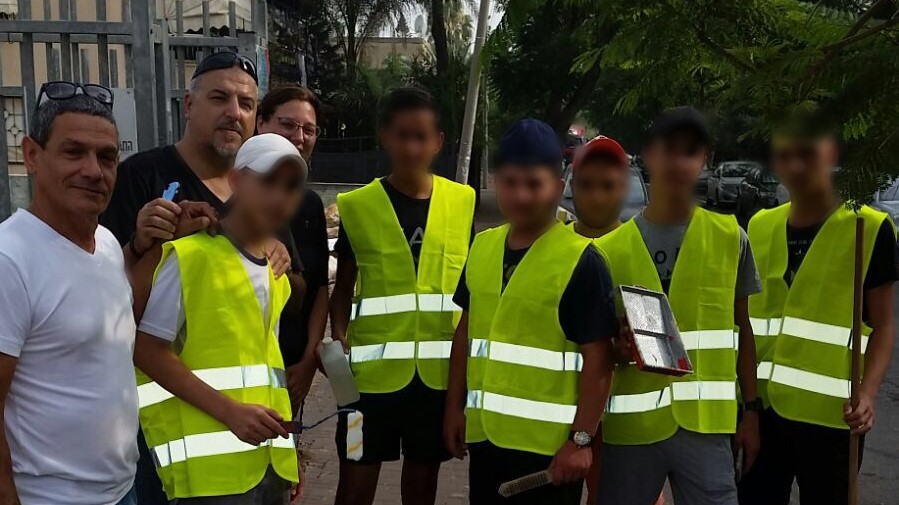 צילום: דוברות עיריית קריית אתא סדנת תעסוקת קיץ לנערים – פיתוח ייחודי