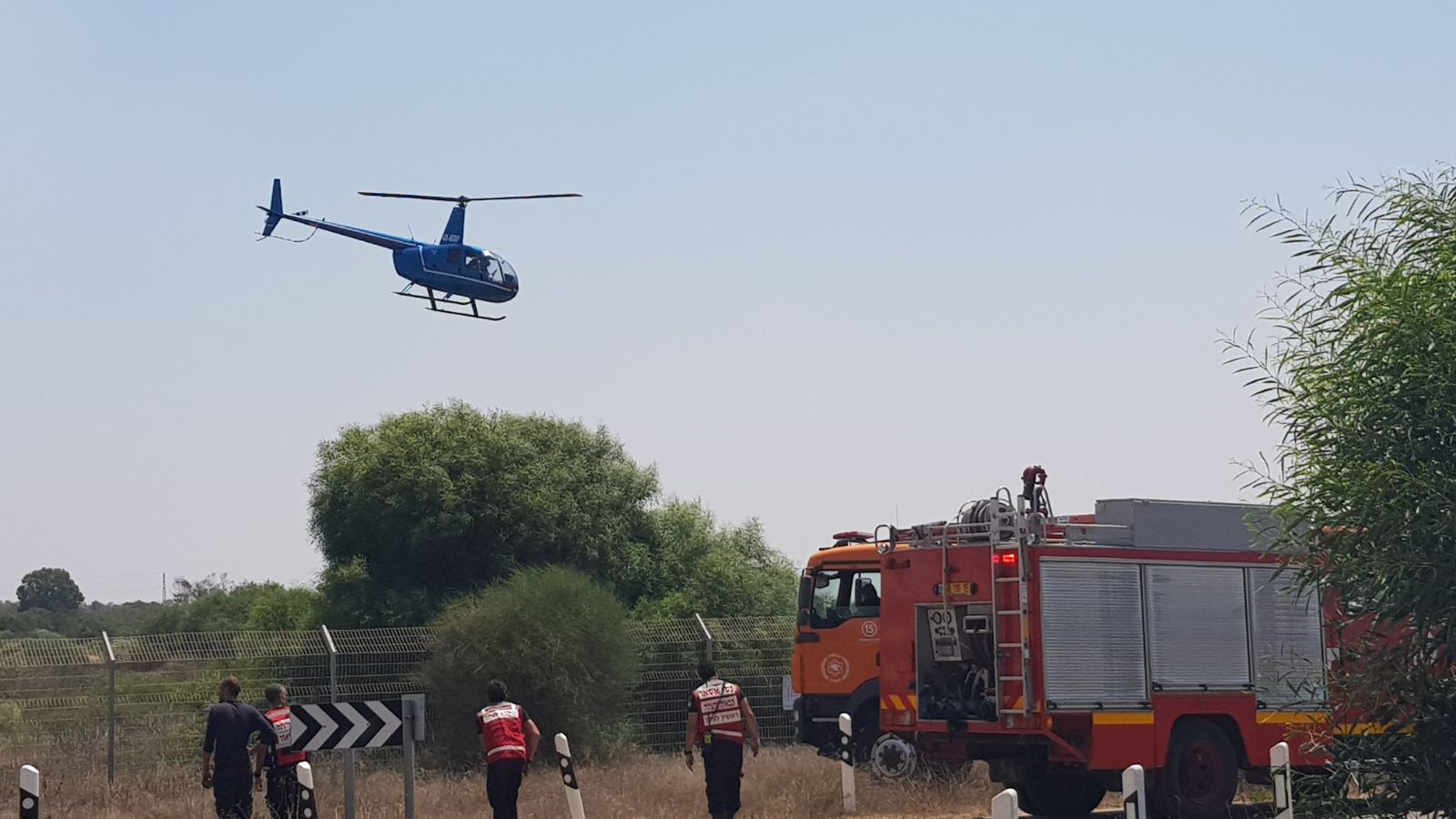 מטוסי כיבוי הוזנקו לשריפה שפרצה סמוך למנחת מטוסים בראשון לציון
