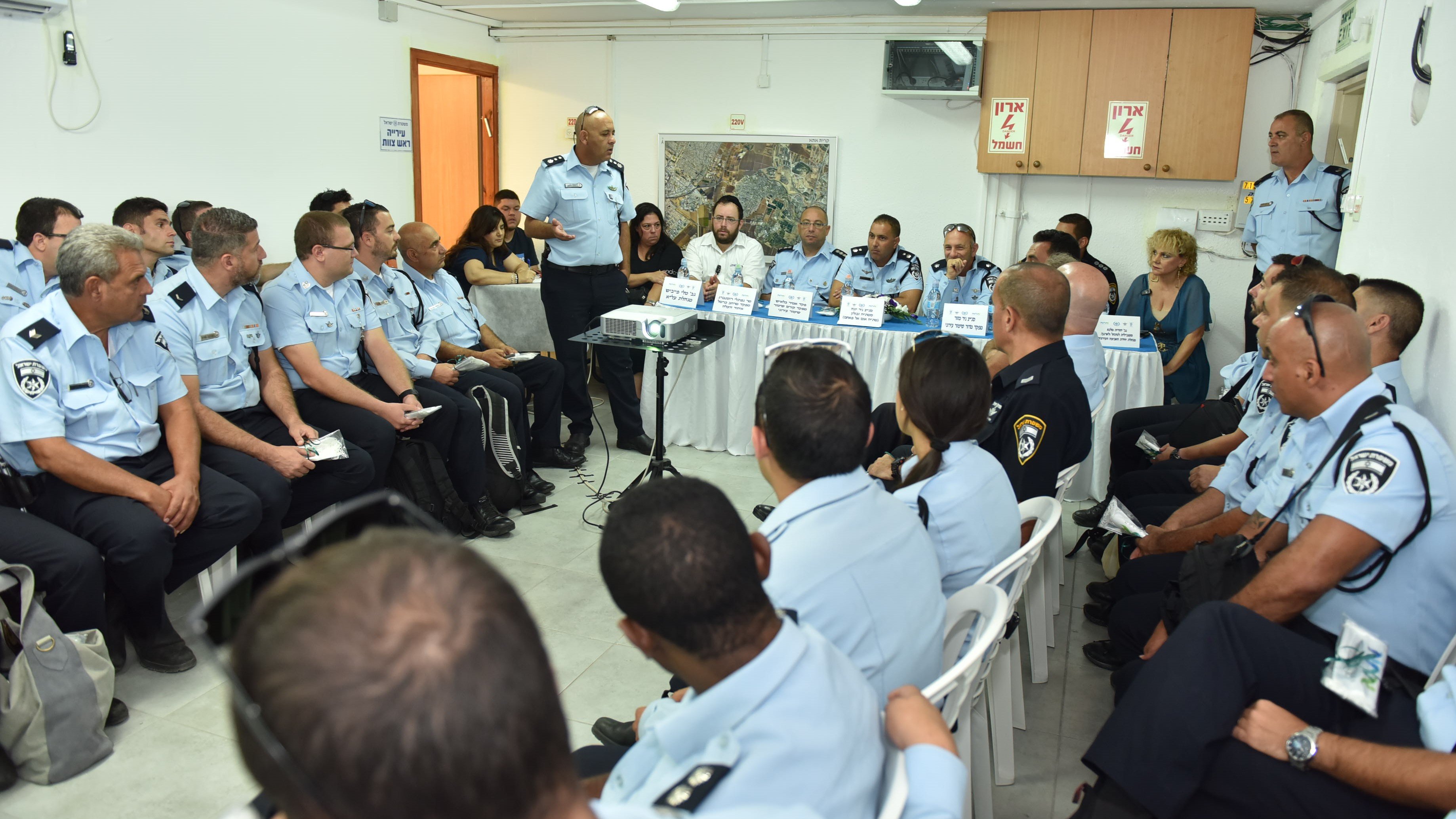צילום: עיריית קריית אתא מערך השיטור העירוני בקריית אתא נבחר לשמש מודל לימודי עבור חניכי ביה"ס לשוטרים