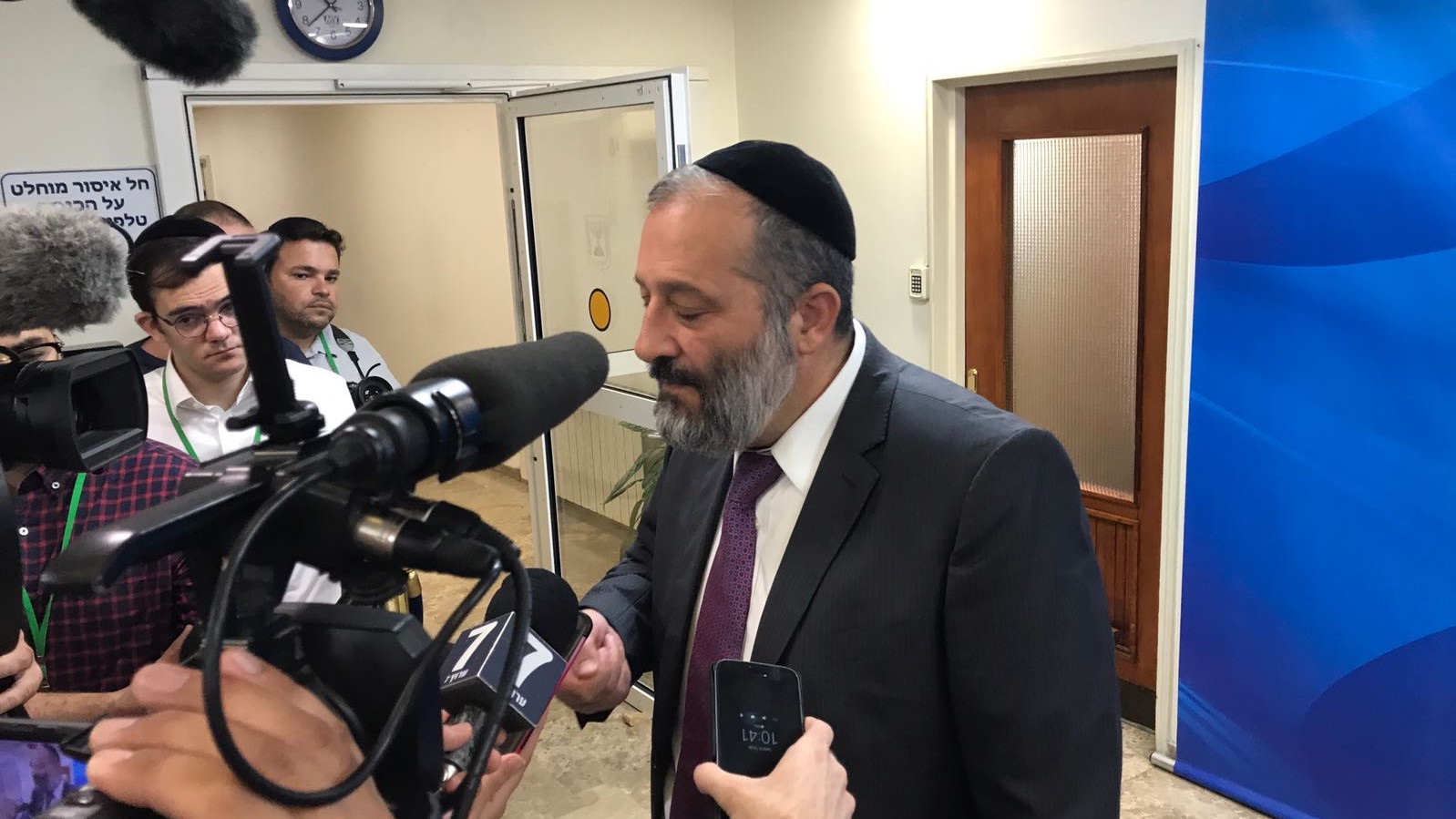 צילום: שלמה מור, 0404 דרעי על אישור העלאת שכר המינימום: "אנשים שמשתכרים שכר מינימום יקבלו יותר וזו בשורה מצויינת"