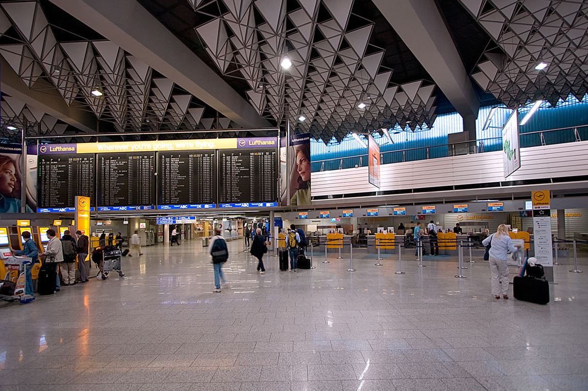 צילום: סוון טסצ'קה, ויקיפדיה 55 שנים לכינון היחסים הדיפלומטיים בין ישראל לגרמניה: משלחת משרד הביטחון המריאה לברלין