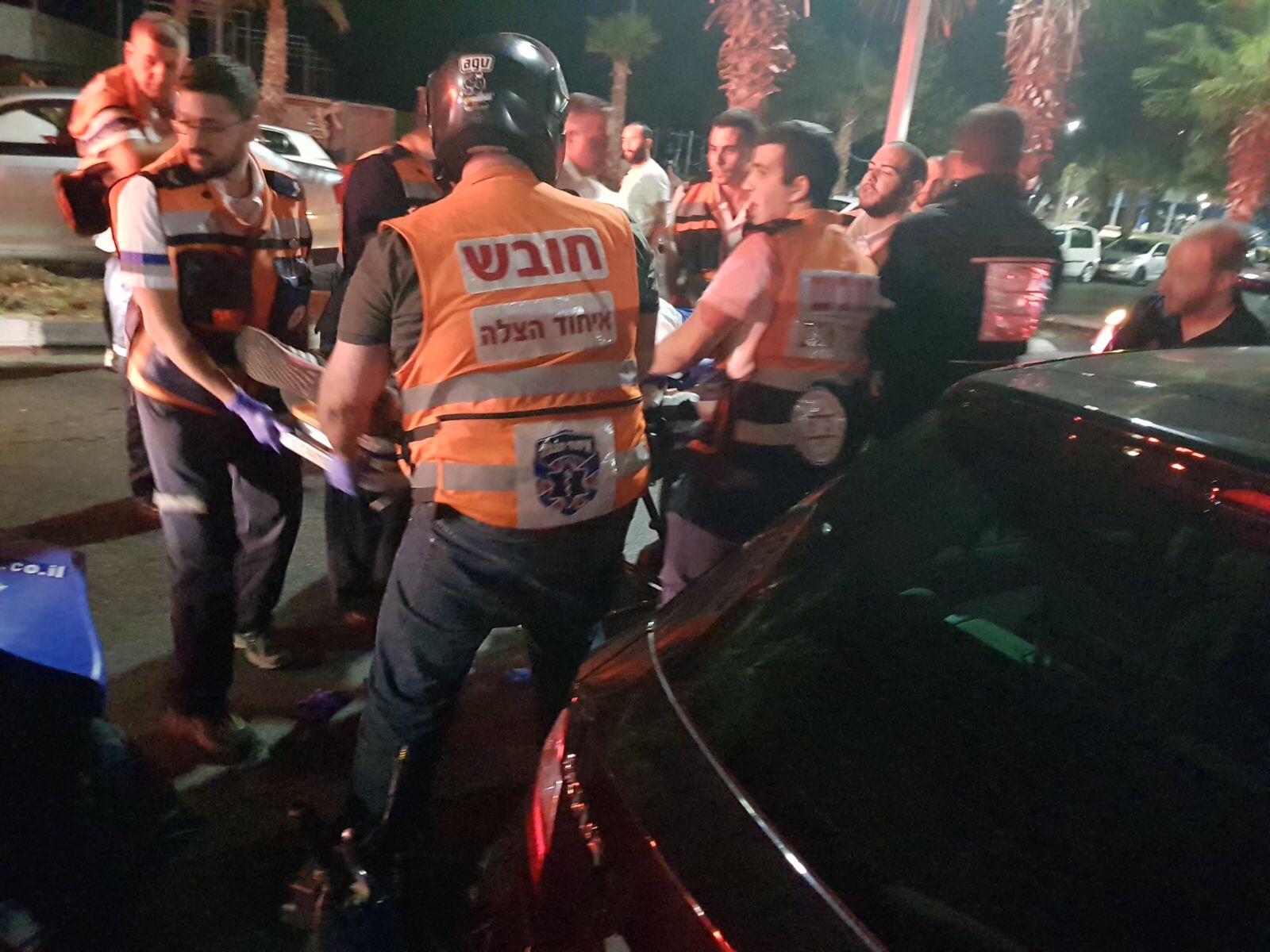 צילום: איחוד הצלה צעיר נפצע מפגיעת רכב בבת ים