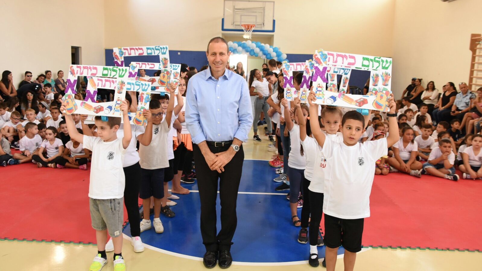 צילום: עיריית עכו שנת הלימודים בעכו נפתחה כסדרה
