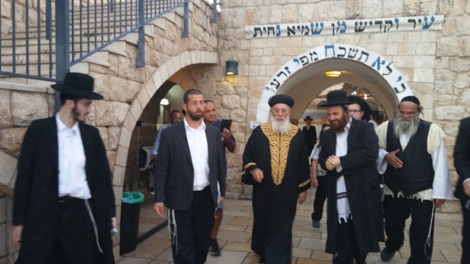 צילום: מוסדות אוהל הרשב מרן הגרש"מ עמאר הגיע לתפילה בציון הרשב"י
