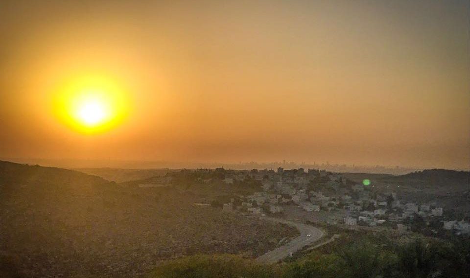 ארצנו היפה: השקיעה במצב מבית אריה