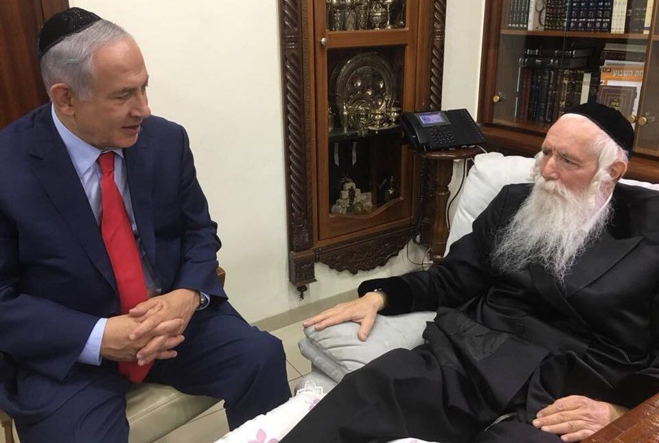 נתניהו ביקר בבית הרב דוד גרוסמן ששבר את רגלו