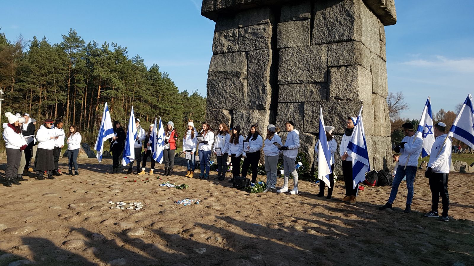צילום: עיריית נשר נשר העיר היחידה בישראל שמממנת לפחות מחצית מעלות המסע לפולין ללימוד השואה