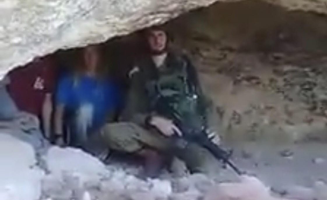 יש רגעים, נגמרות לי המילים.