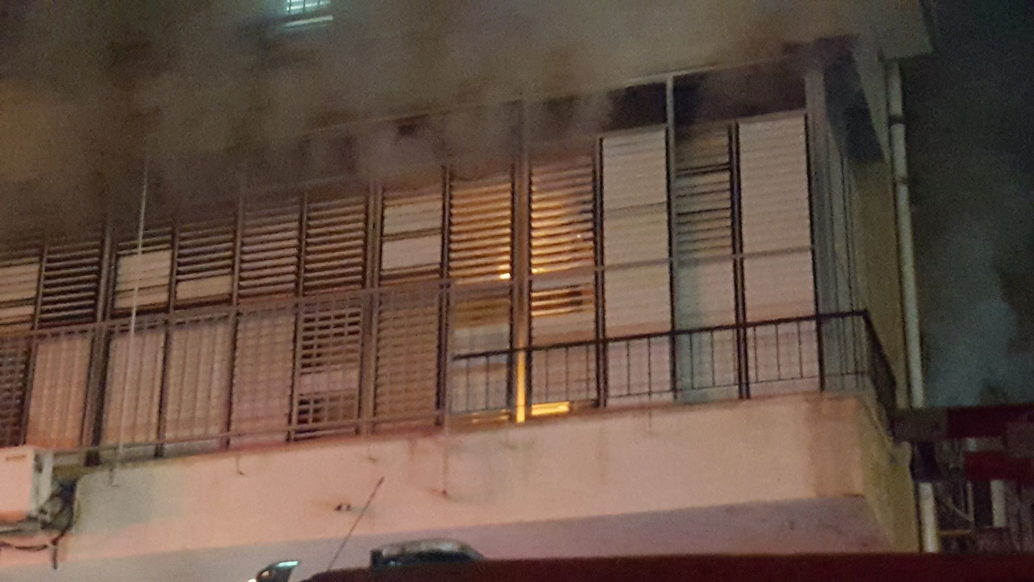 צילום: אריה רקוביץ שריפה פרצה בדירה בבני ברק – אין נפגעים