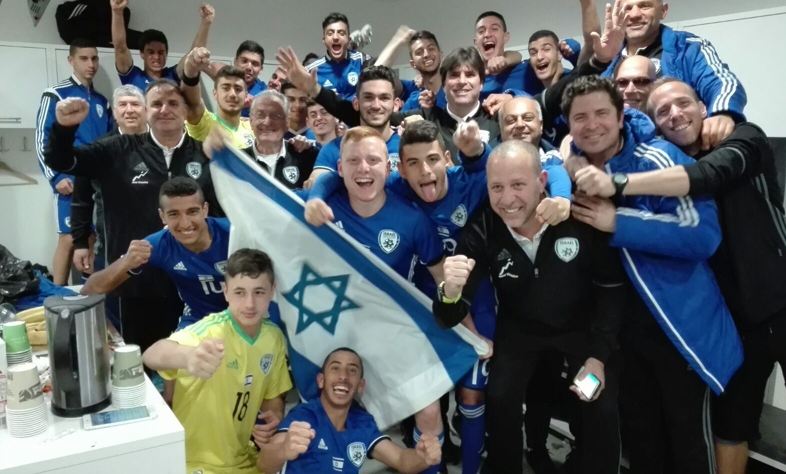 צילום: דוברות ההתאחדות לכדורגל נבחרת הנערים של ישראל העפילה לאליפות אירופה. עיני: ״הישג עצום״