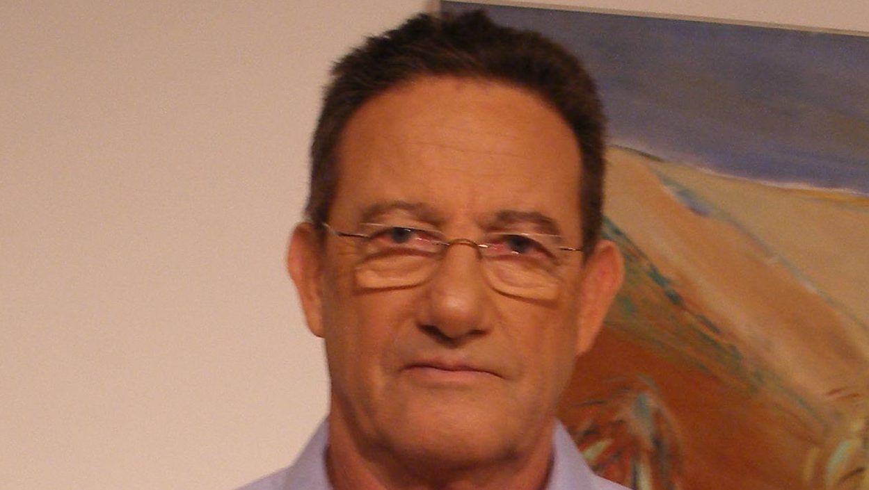 צילום: נעה כפרי, ויקיפדיה העיתונאי רון בן ישי חתן פרס ישראל לתקשורת. בנט: ״אוהב את עמו ואת ארצו״