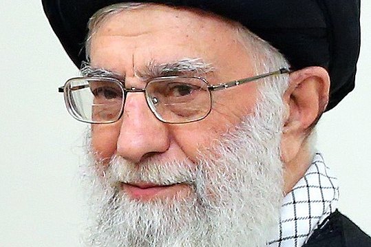 צילום: משמרות המהפכה, ויקיפדיה המנהיג העליון של איראן מאיים על ארצנו: "תם עידן הפגע וברח, תקיפות יענו בתקיפות"