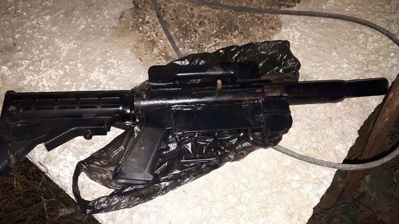 צילום: דובר צה''ל 13 מבוקשים נעצרו בפעילות כוחותינו ביו"ש, נשק נתפס בשוויכה