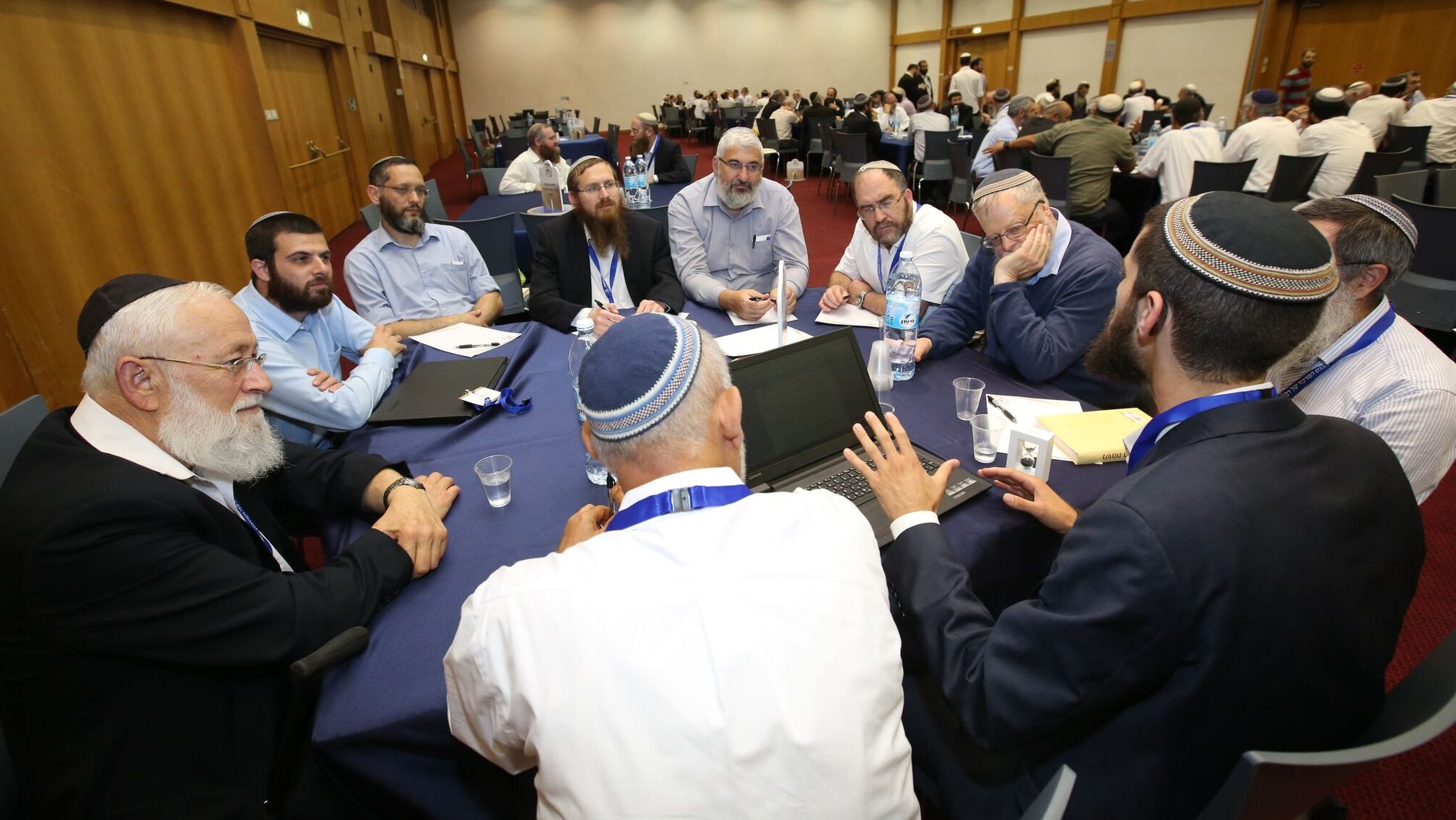 צילום: איגוד רבני הקהילות - שלומי כהן מעל אלף רבנים בכנס בירושלים – "מפגן ענק של אחדות"