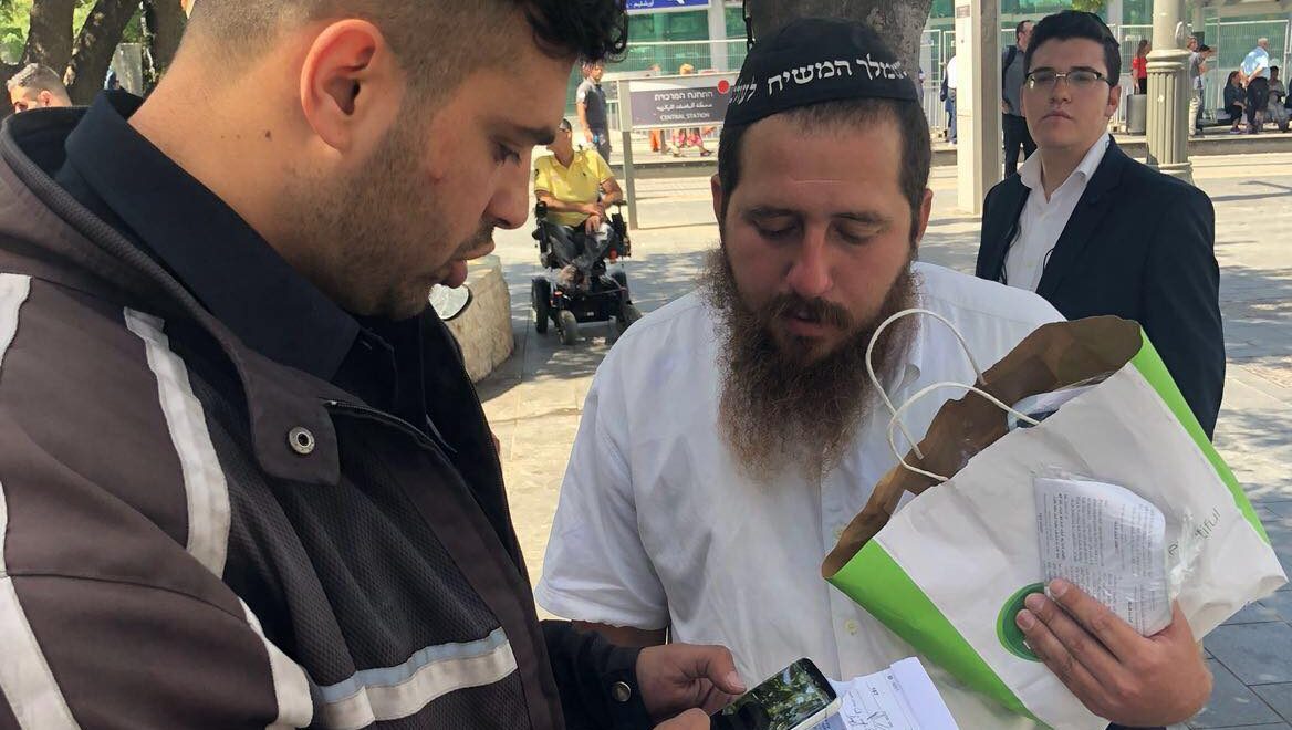 צילום: נהוראי שבת ראש העיר ירושלים הורה על ביטול הקנס שניתן לחב״דניק שהניח תפילין